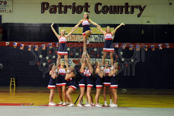 8-28 WA Pep Rally 011.JPG - SCRIVENER D300